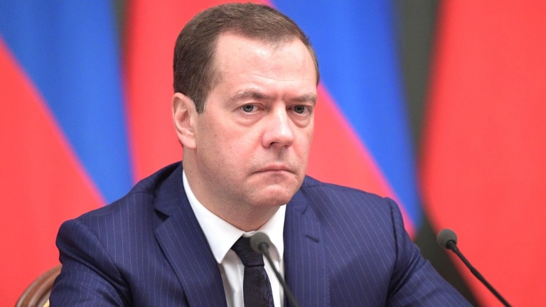 Медведев поручил представить предложения по улучшению контроля над средствами нацпроектов