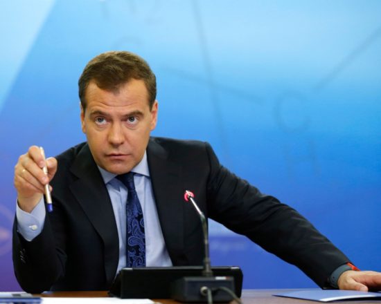 Медведев предложил ввести уголовное наказание за умышленный срыв торгов по национальным проектам